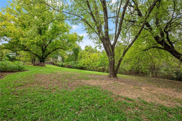 Property Photo:  346 W Brown Road  AR 72718 