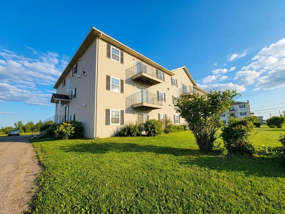 Property Photo:  33 Glen Stewart Drive 1  PE C1B 2A8 