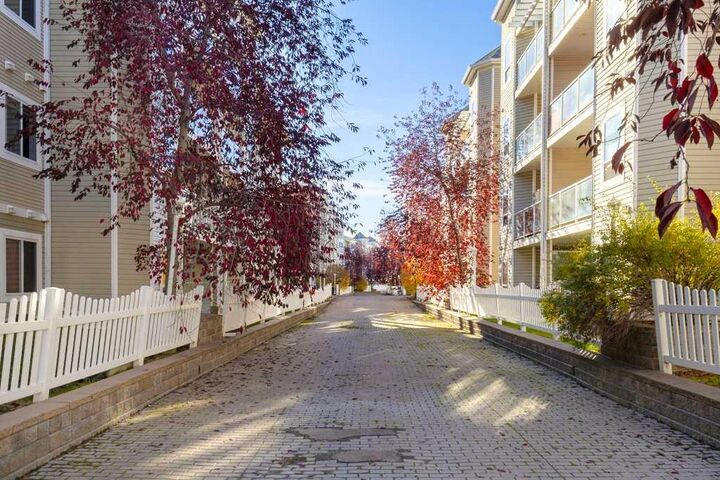Property Photo:  270 Shawville Way SE 408  AB T2Y 3Z7 