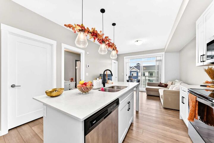 Property Photo:  500 Auburn Meadows Common SE 415  AB T3M 3P5 