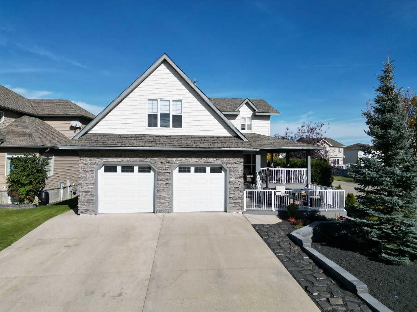 Property Photo:  9302 Lakeshore Court  AB T8X 1S4 