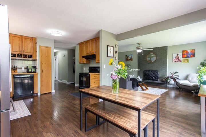 Property Photo:  6308 61 Avenue  AB T4N 5R8 