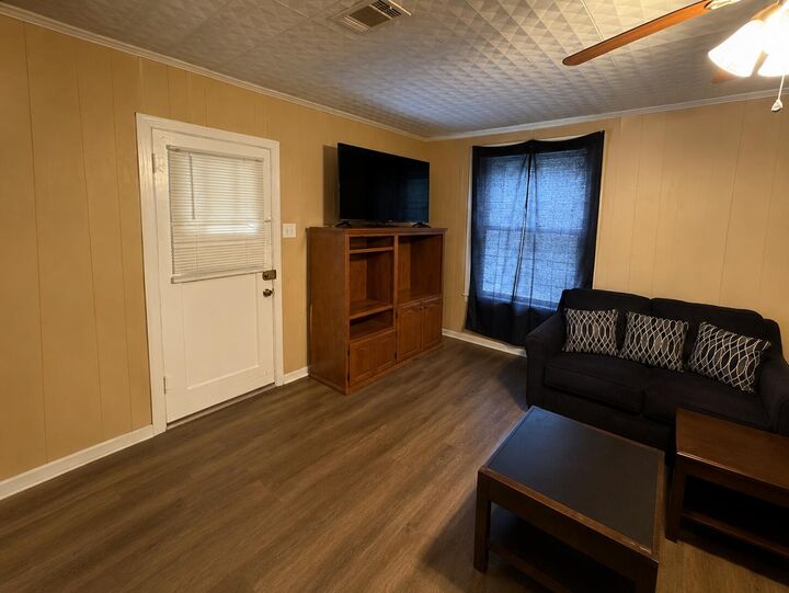 Property Photo:  912 Dennis Ave  LA 71446 