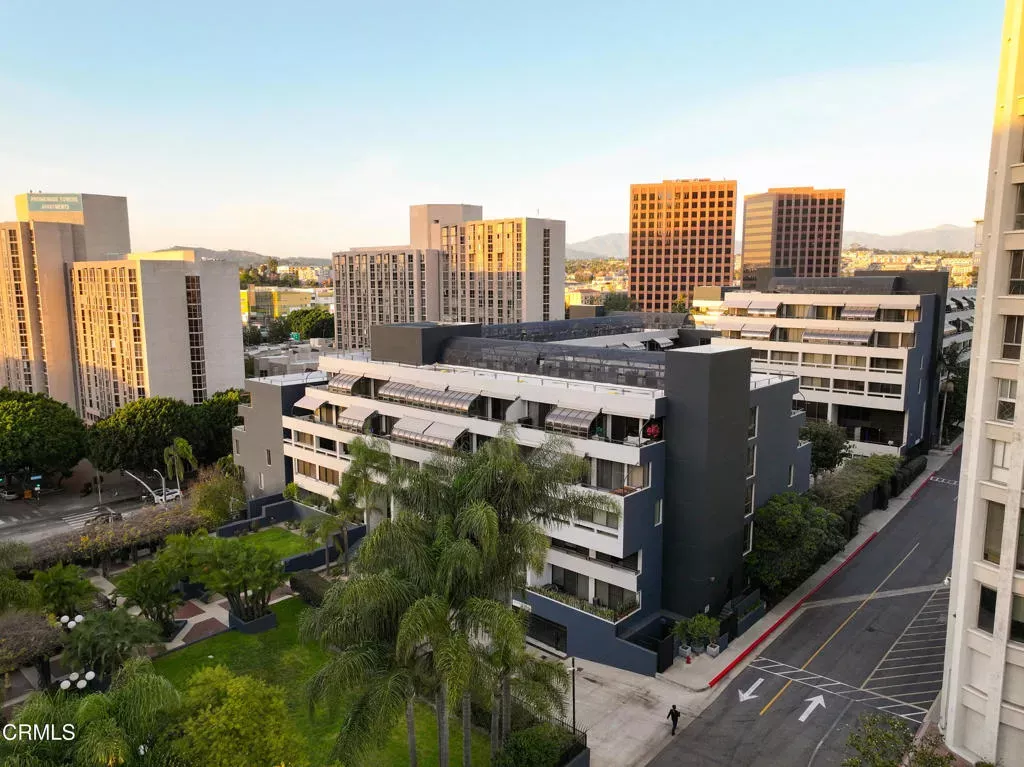Property Photo:  880 W 1st Street 302  CA 90012 