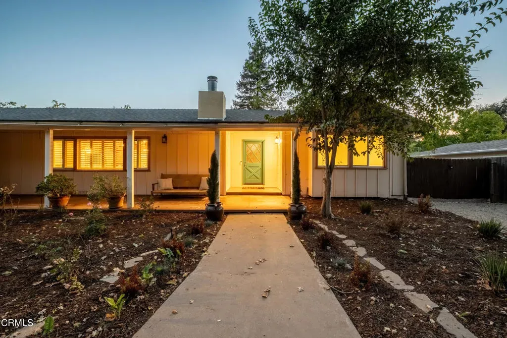 Property Photo:  190 Fairway Lane  CA 93023 