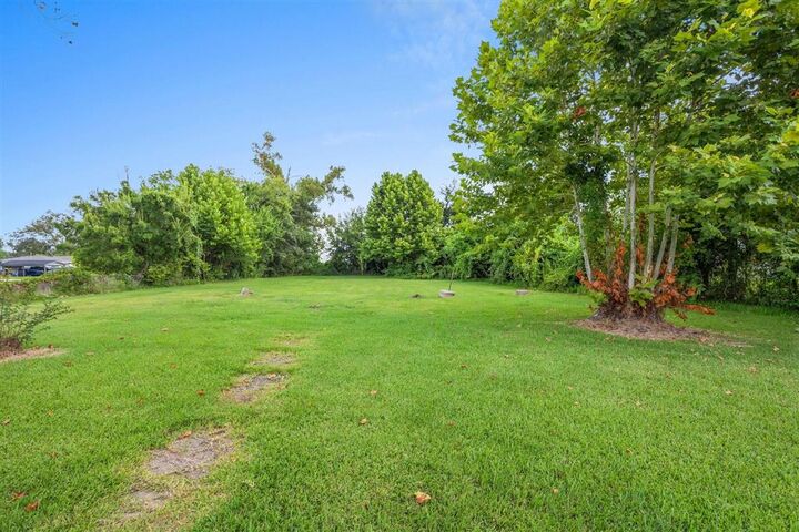 Property Photo:  314 W 18th Street W  LA 70601 