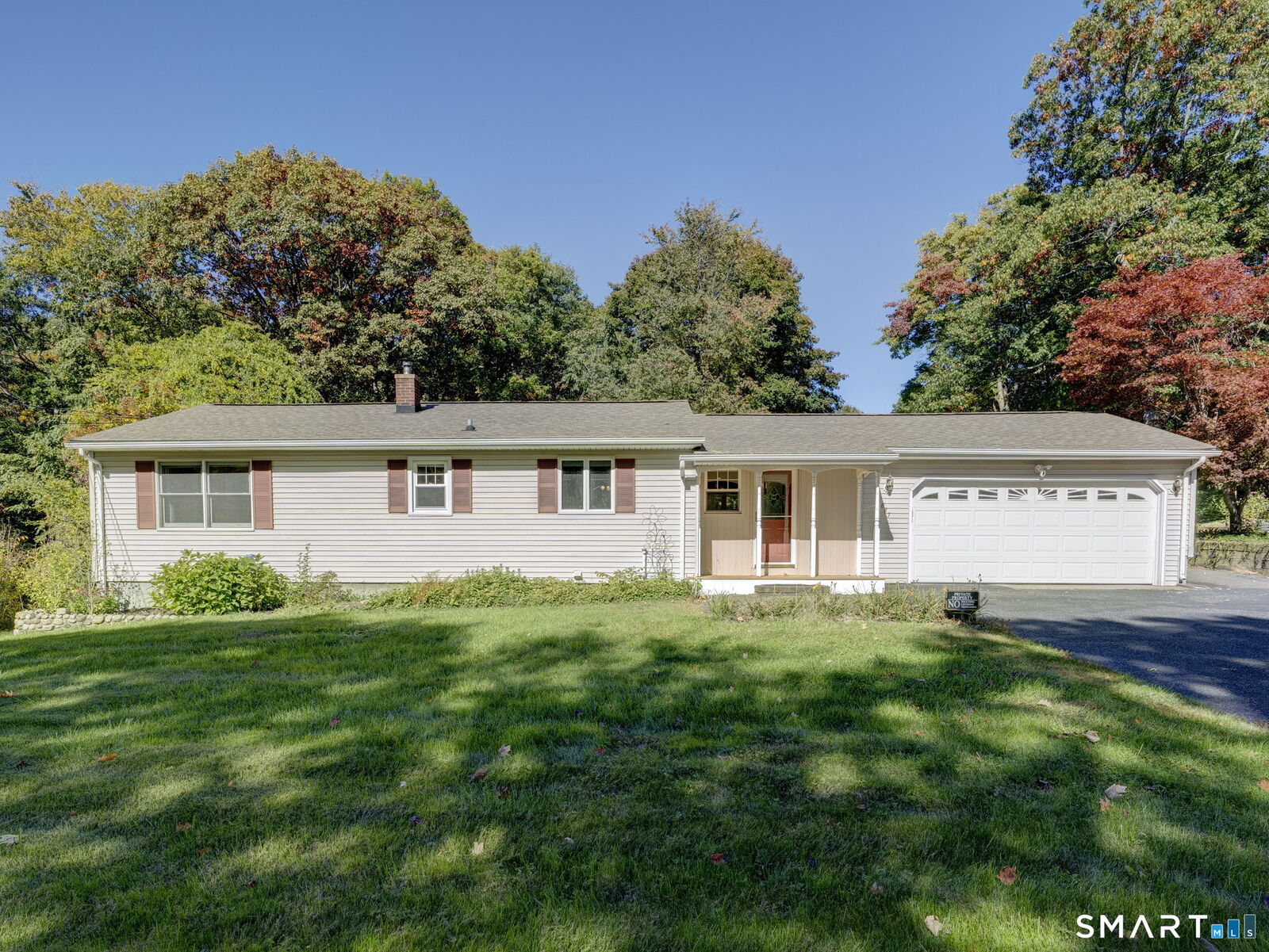 Property Photo:  887 Spindle Hill Road  CT 06716 