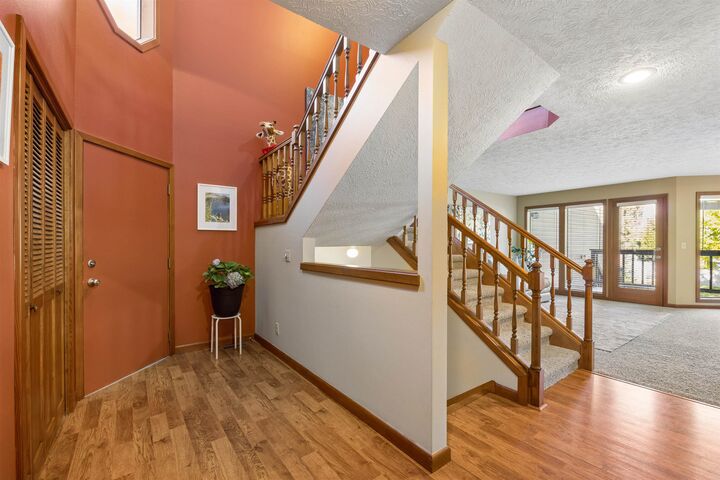 Property Photo: 702 W Briar Cliff Ct WA 99218