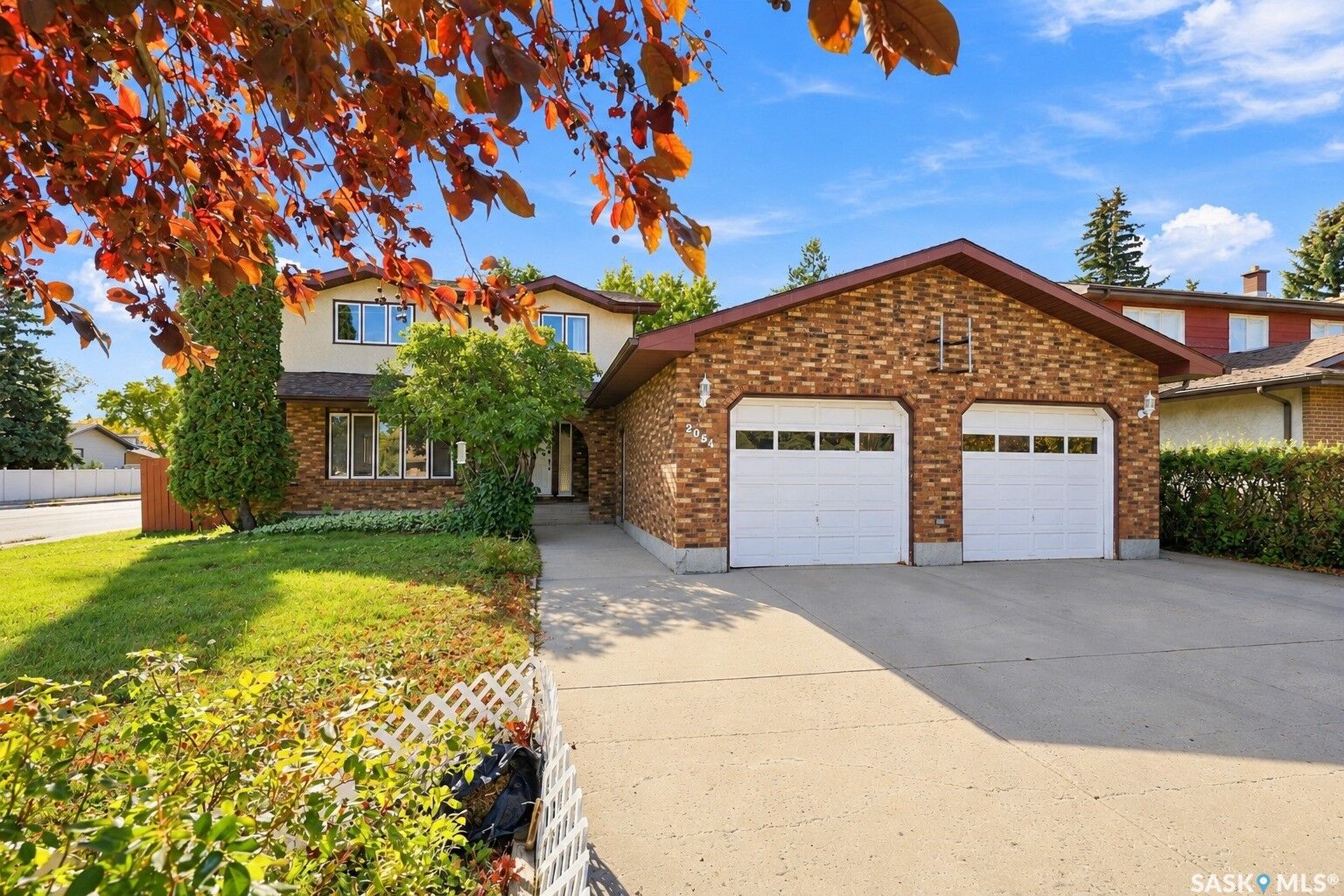 Property Photo:  2054 Braun Bay E  SK S4V 0L5 