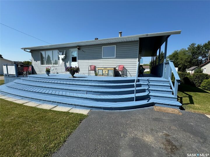 Property Photo:  603 2nd Street  SK S0A 3B0 