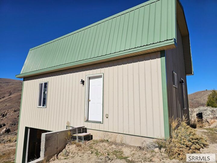 Property Photo:  202 Cinnabar Circle  ID 83467 