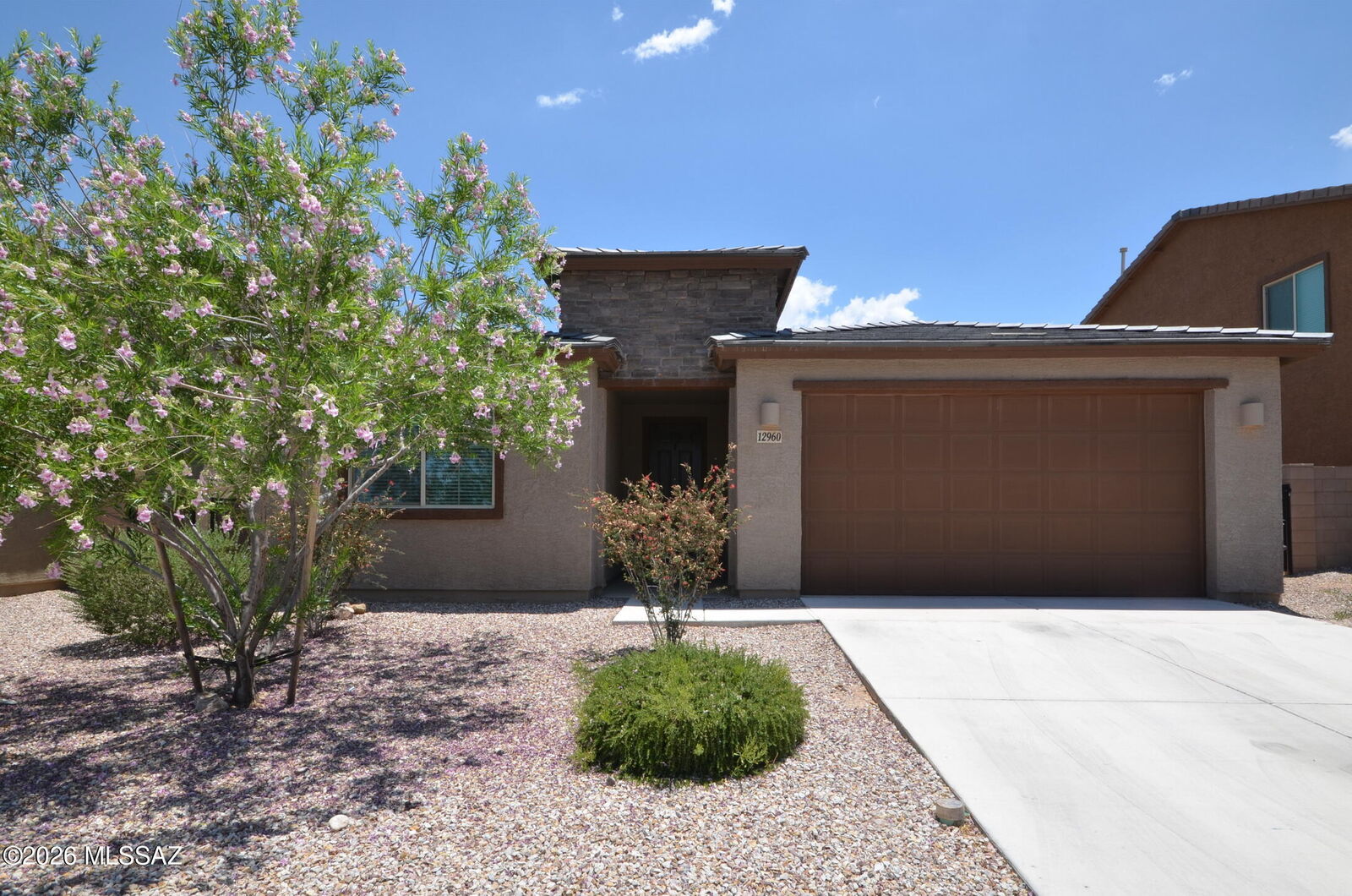 Property Photo:  12960 E Pantano View Drive  AZ 85641 