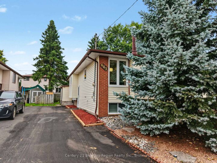 Property Photo: 643 Robarts Avenue ON P1B 7E5