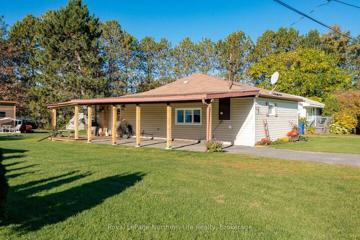 Property Photo:  197 Montreal Street  ON P2B 3H4 