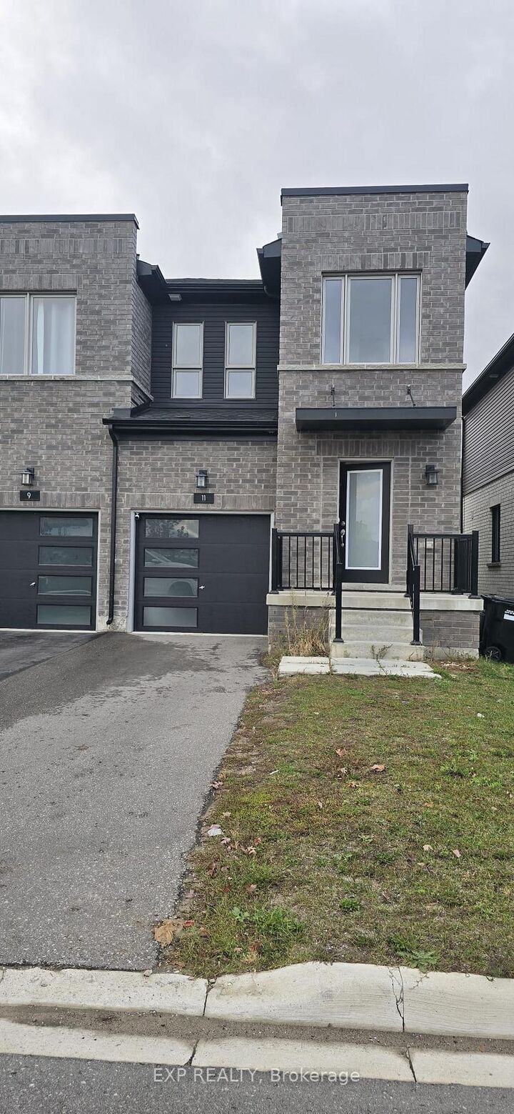 Property Photo:  11 Evergreen Terrace  ON L9J 0M6 