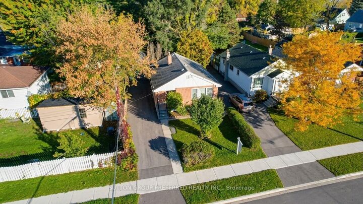 Property Photo:  1622 Leonard Street  ON N5W 3G6 