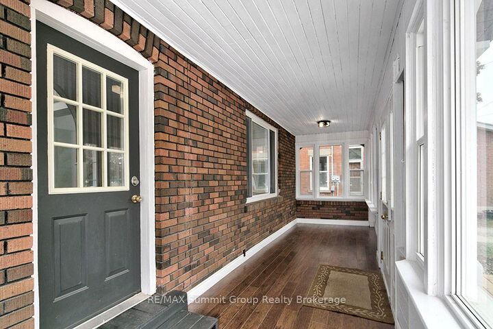 Property Photo:  151 Main Street E  ON N0C 1B0 