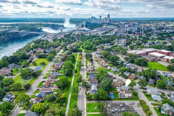 Property Photo:  5186 McGlashan Crescent  ON L2E 3W9 