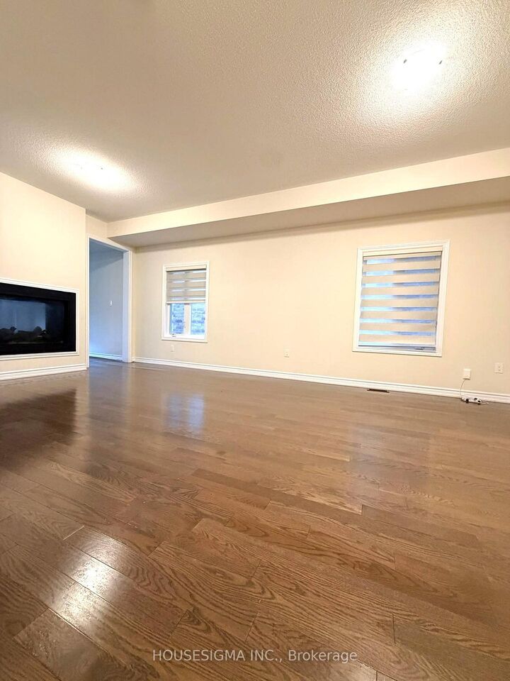 Property Photo:  206 Ronald Guscott Street  ON L1K 3G3 