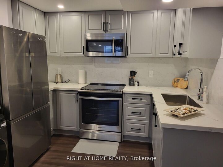 Property Photo:  495 George Ryan Avenue Bsmt  ON L6H 0S5 