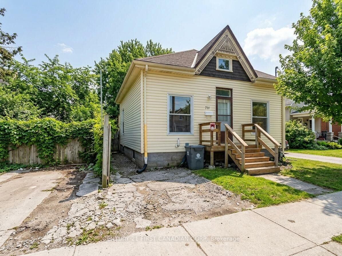 Property Photo: 711 Little Grey Street ON N5Z 1N9