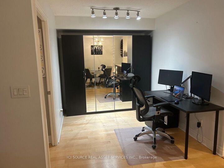 Property Photo:  2121 Lake Shore Boulevard W 915  ON M8V 4E9 