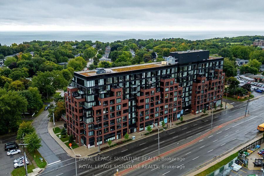 Property Photo: 2799 Kingston Road 212 ON M1M 1N1