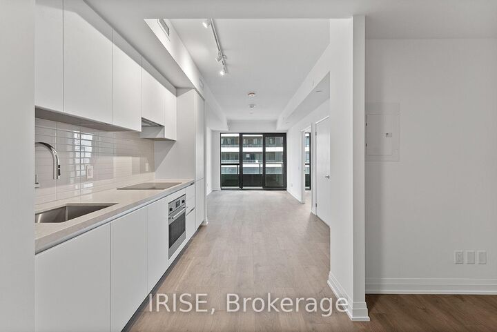 Property Photo:  4015 The Exchange N/A 1709  ON L5B 0N9 
