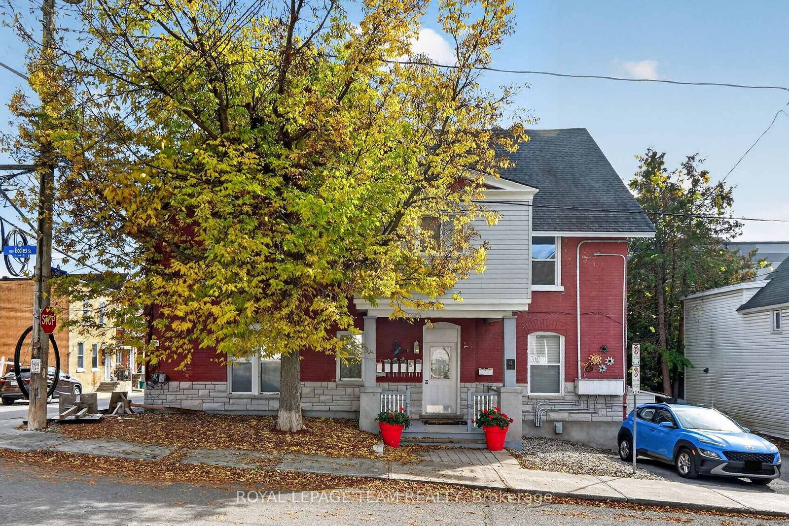 Property Photo:  4 Eccles Street 7  ON K1R 6S2 