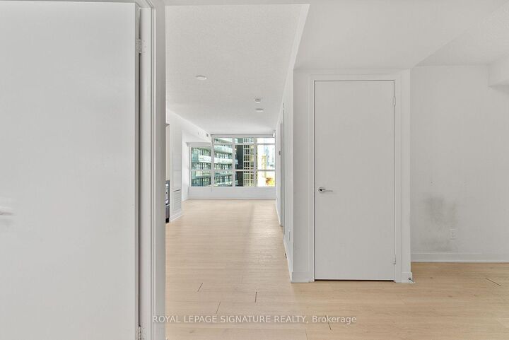 Property Photo:  80 Queens Wharf Road 508  ON M5V 0J3 