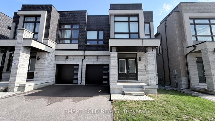 Property Photo:  95 Hilts Drive  ON L4S 0H8 