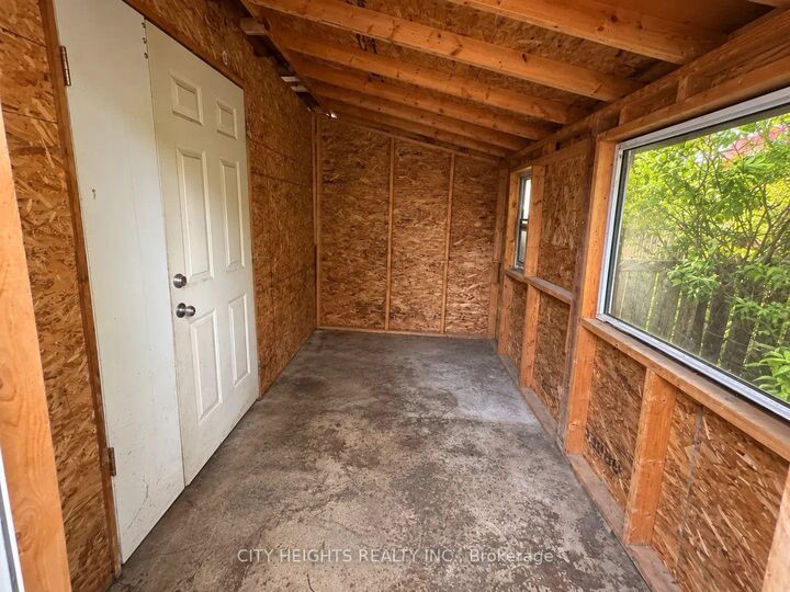 Property Photo:  1238 York Street  ON N5W 2V2 