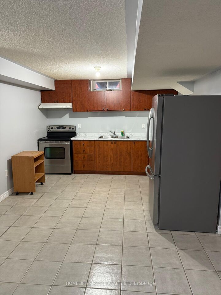Property Photo: 66 Portstewart Crescent ON L6X 0R6