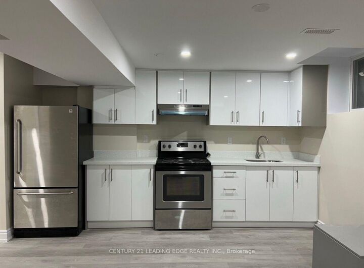 Property Photo:  5699 Margarita Crescent Basement  ON L5M 6Y7 