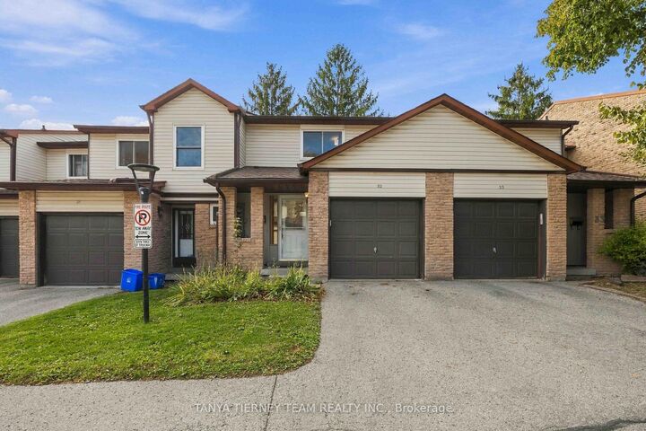 Property Photo:  1330 Trowbridge Drive 32  ON L1G 7L1 