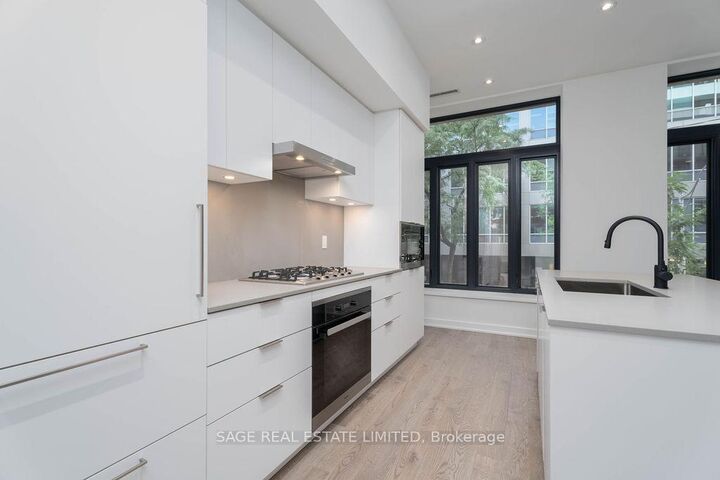 Property Photo:  22 Lombard Street 205  ON M5C 1M1 