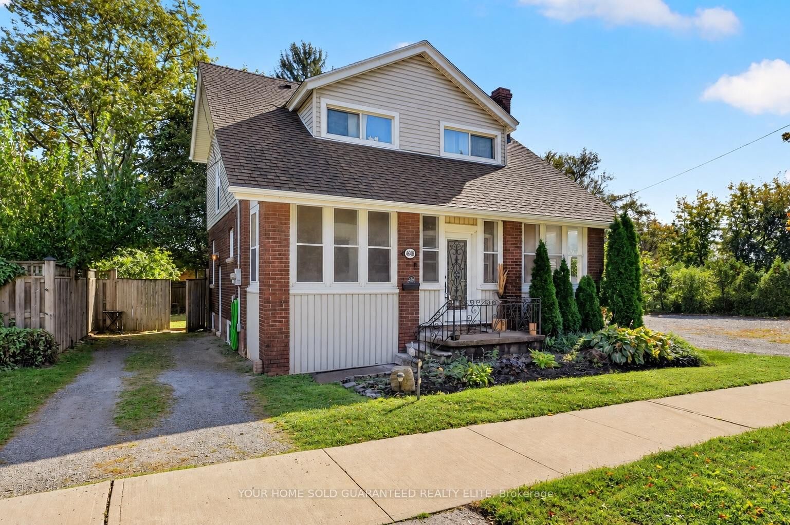 Property Photo:  4648 Stanley Avenue  ON L2E 4Z7 