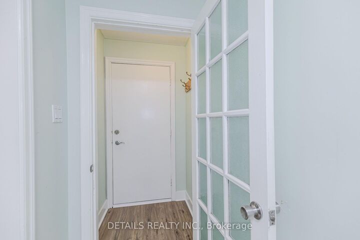 Property Photo:  285 Columbus Avenue  ON K1K 1P3 