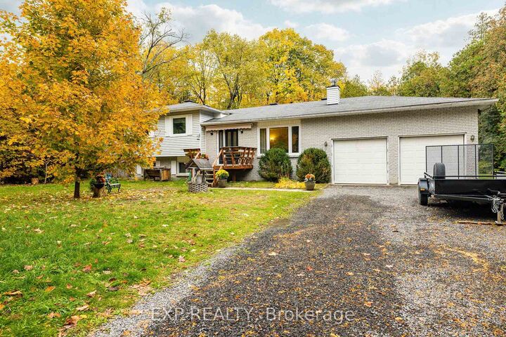 Property Photo:  869 Rock Road  ON K0G 1T0 