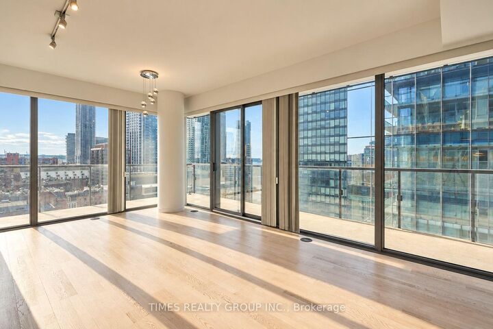 Property Photo:  60 Colborne Street 1105  ON M5E 0B7 