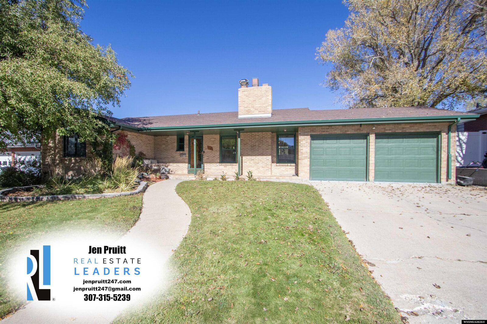 Property Photo:  1800 Lynwood Place  WY 82604 