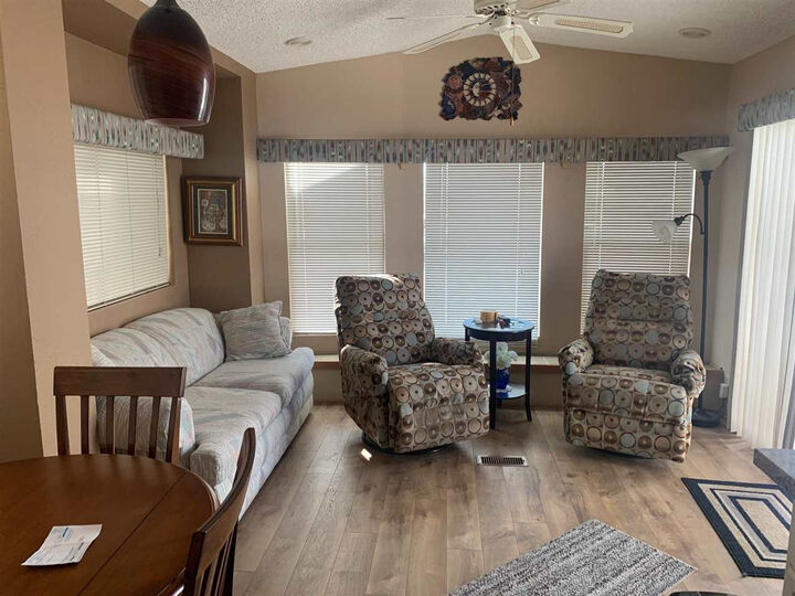 Property Photo: 13698 E 50 Street Unit 2 AZ 85367