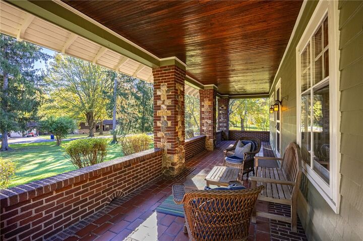 Property Photo:  35 Long Meadow Circle  NY 14534 
