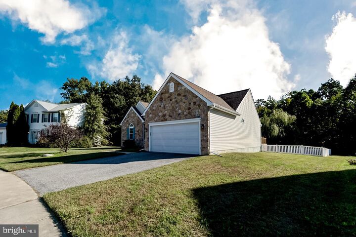 Property Photo: 1339 Nautical Circle MD 21221