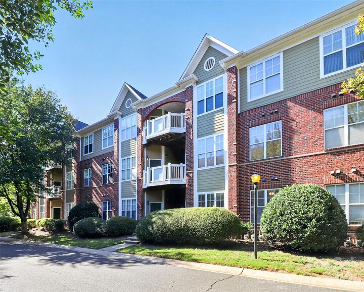 Property Photo:  226 S Torrence Street 103  NC 28204 