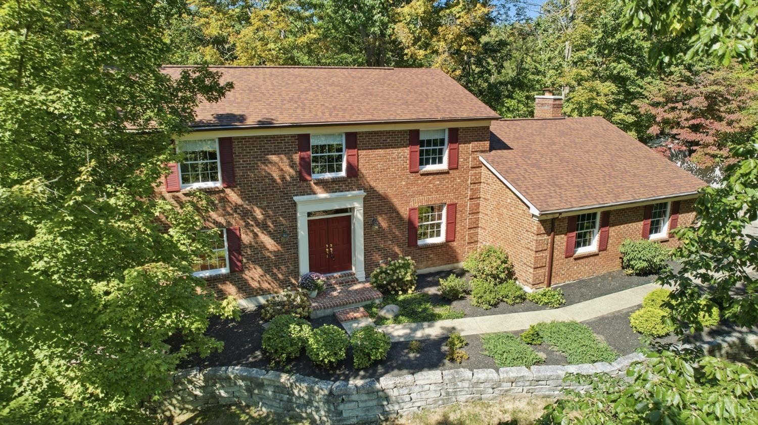 Property Photo: 1091 Raintree Drive OH 45150