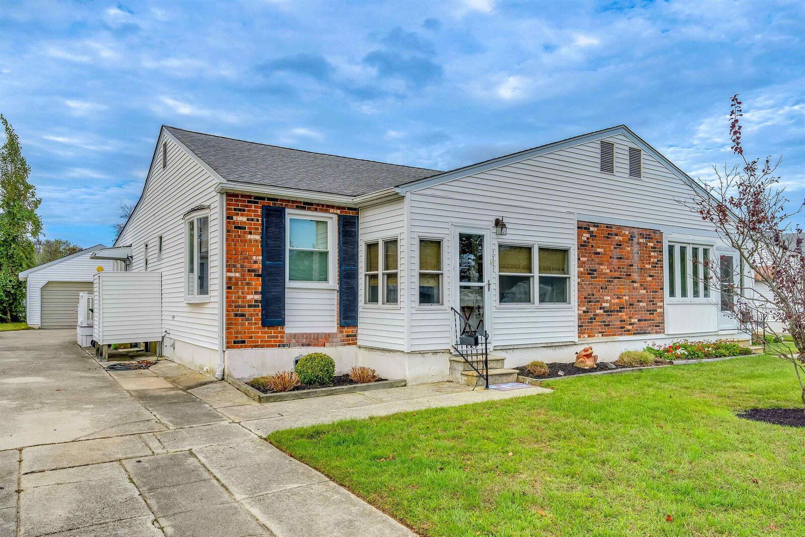 Property Photo: 1231 Illinois NJ 08204