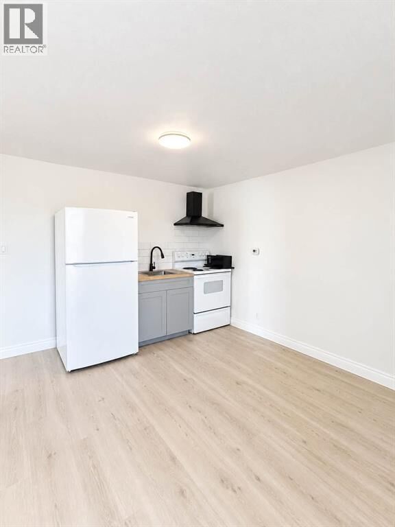Property Photo:  169 Davis Street  ON N7T 1A5 