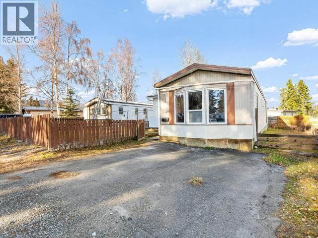 Property Photo: 43-986 Range Road YT Y1A 4V1