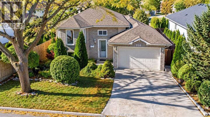 Property Photo:  726 Sandison  ON N9E 4T2 